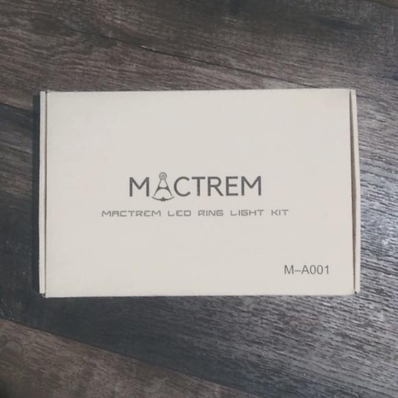 Mactrem LED Ring Light - Picture 2 of 3